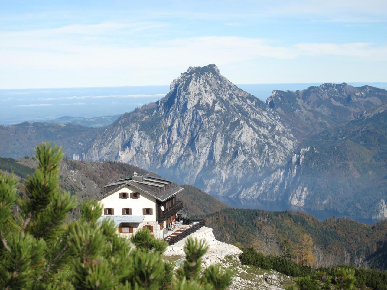 Private Suites Traunkirchen Εξωτερικό φωτογραφία